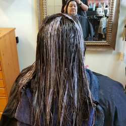 Artista Salon - Beauty at work
