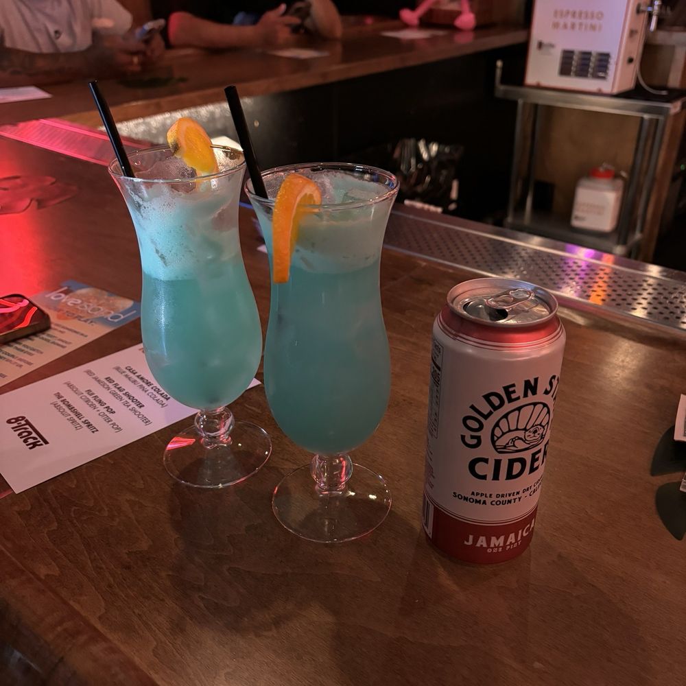 8-Track - Cocktail Bars Near Me - Sacramento, California