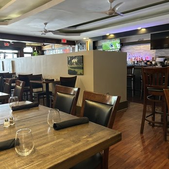Bistro781 - interior - Breakfast & Brunch Near Me - Waltham, Massachusetts