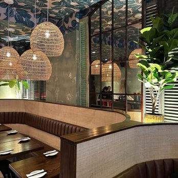5ive Spice - Inside - Vietnamese Near Me - New York, New York