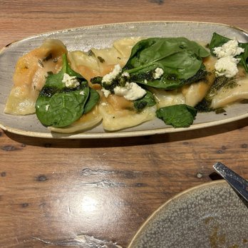 Moku Kitchen - ravioli - Cocktail Bars Near Me - Honolulu, Hawaii