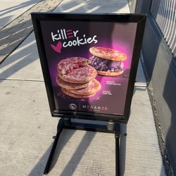 Insomnia Cookies