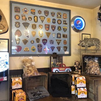 Outlaw BBQ Smokehouse - Inside view - Barbeque Near Me - Hampstead, Maryland
