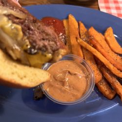 Bryan's American Grille - Sweet potato dipping sauce? Who-da thunk it? Awesome!