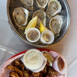 Crackin' Crab Seafood Boil - calamari and oysters