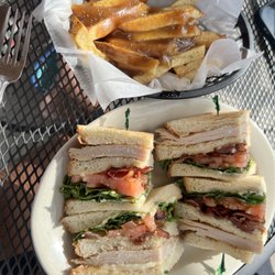 Smuggler’s Cafe - BLT Club