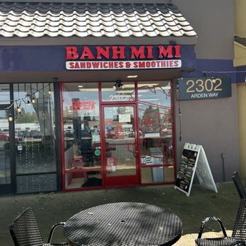 Banh Mi Mi - Storefront - Juice Bars & Smoothies Near Me - Sacramento, California
