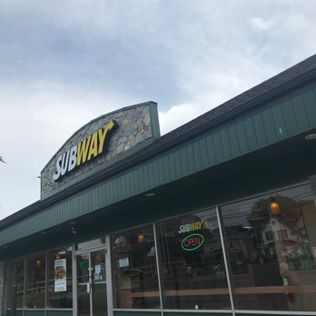 Subway - the entrance of a subway restaurant - Fast Food Near Me - Hummelstown, Pennsylvania