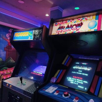 KingCade - Classic arcade games like frogger and arkanoid - Arcades Near Me - Overland Park, Kansas KingCade - Classic arcade games like frogger and arkanoid - Arcades Near Me - Overland Park, Kansas