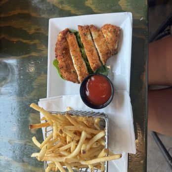 Crafted Tap House and Kitchen - Chicken strips - New American Near Me - Coeur D'alene, Idaho