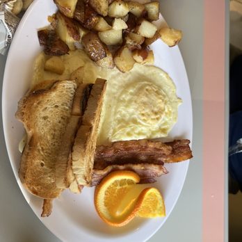 Bella Napoli - They serve breakfast. Just the basic. - Bakeries Near Me - Latham, New York