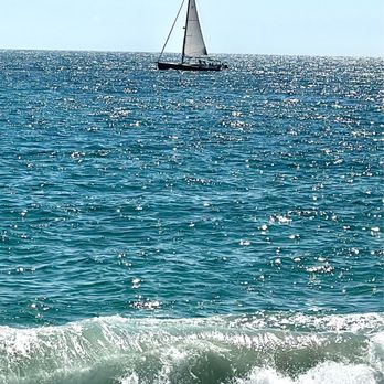 Aliso Beach - Parks Near Me - Laguna Beach, California