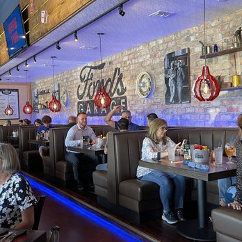 Ford's Garage Oviedo - Burgers Near Me - Oviedo, Florida