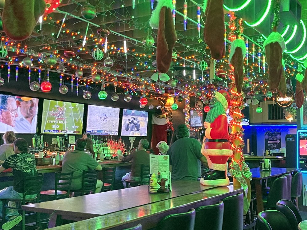 SOCIAL DISTANCE BAR AND GRILL 220 Florida A1A, Satellite Beach