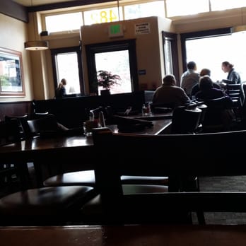 Brick's - inside - New American Near Me - Placerville, California