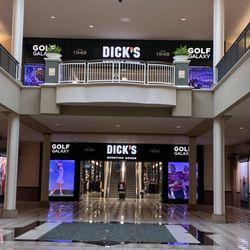 DICK'S Sporting Goods