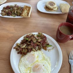 Wagon Wheel Express - We loved the homemade corned beef hash, the best we ever had!