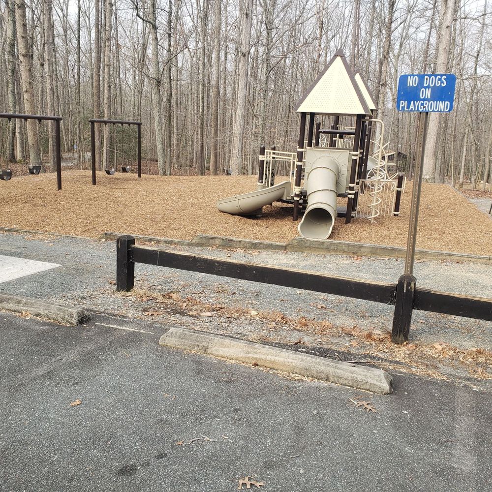 Locust shade park, toddler friendly playground 2-5 year olds Locust shade park, toddler friendly playground 2-5 year olds