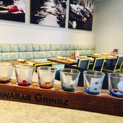 Uncle's Hawaiian Grindz