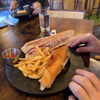 Q  Bola - Cuban Sandwich - Cuban Near Me - Round Rock, Texas