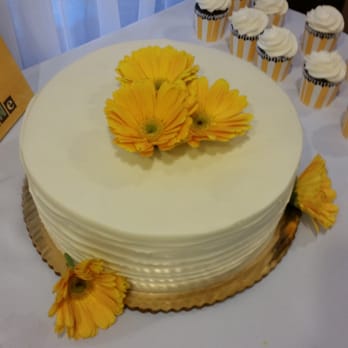 Sweet Mandy B's - Red velvet and decorated myself with flowers from Marianos! - Bakeries Near Me - Chicago, Illinois Sweet Mandy B's - Red velvet and decorated myself with flowers from Marianos! - Bakeries Near Me - Chicago, Illinois