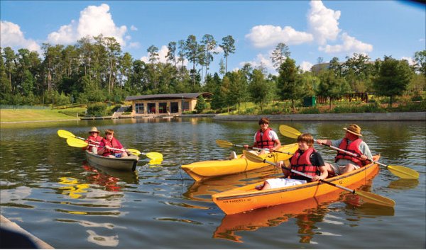 Lakes Edge Boat House