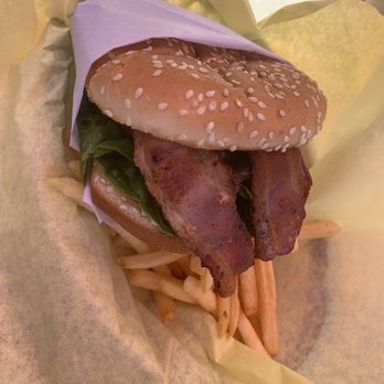 Pocket Burger Shack - Low tide burger with added bacon. Delicious - Burgers Near Me - Sunset Beach, California Pocket Burger Shack - Low tide burger with added bacon. Delicious - Burgers Near Me - Sunset Beach, California