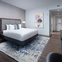 Hampton Inn & Suites Atlanta Decatur/Emory - Guest room