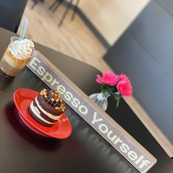 Lions Den Coffee Shop - Coffee & Tea Near Me - Southington, Connecticut
