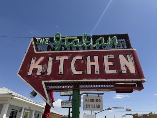 The Italian Kitchen by null