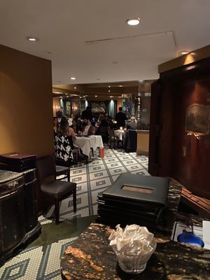 Flight Restaurant and Wine Bar by null