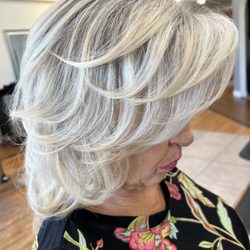 Rever Salon