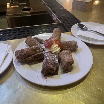 William Jeffrey's Tavern - Cinnamon Rolls (best dessert EVER!) - American Near Me - Arlington, Virginia William Jeffrey's Tavern - Cinnamon Rolls (best dessert EVER!) - American Near Me - Arlington, Virginia