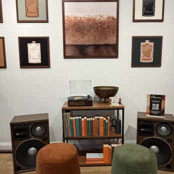 Flavia - Cozy Living Room Vibes - Pop-up Shops Near Me - New York, New York Flavia - Cozy Living Room Vibes - Pop-up Shops Near Me - New York, New York