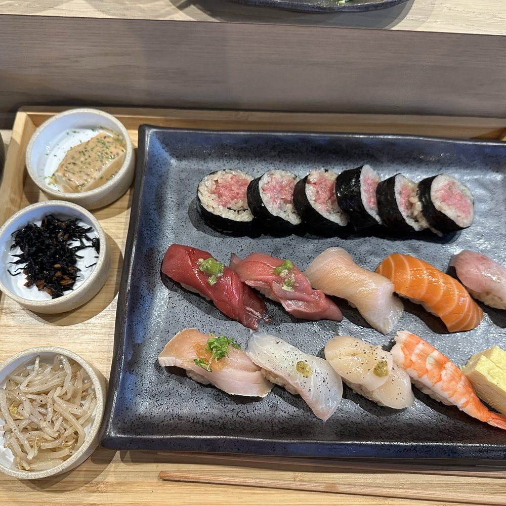 Akami Sushi - Sushi deluxe - Sushi Bars Near Me - Arcadia, California Akami Sushi - Sushi deluxe - Sushi Bars Near Me - Arcadia, California
