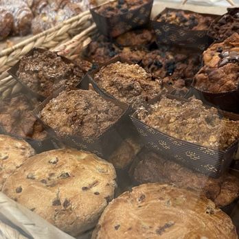 Salut Paris Bakery - Banana bread and chocolate chip cookies - Desserts Near Me - Dallas, Texas Salut Paris Bakery - Banana bread and chocolate chip cookies - Desserts Near Me - Dallas, Texas