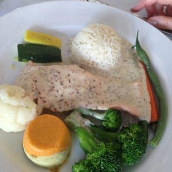 Gemmell's Restaurant - Salmon lunch - French Near Me - Dana Point, California