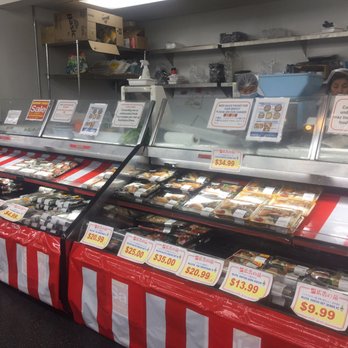 Nijiya Market - sushi made in house - International Grocery Near Me - Honolulu, Hawaii