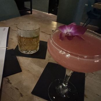 Korner 67 - Old fashion and Guava drink - Cocktail Bars Near Me - Miami Lakes, Florida