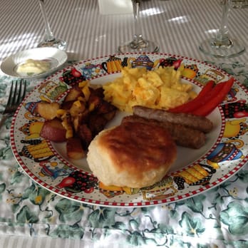 Grey Swan Inn Bed & Breakfast - Our breakfast... More than we could eat!!! It was so good. - Bed & Breakfast Near Me - Blackstone, Virginia Grey Swan Inn Bed & Breakfast - Our breakfast... More than we could eat!!! It was so good. - Bed & Breakfast Near Me - Blackstone, Virginia