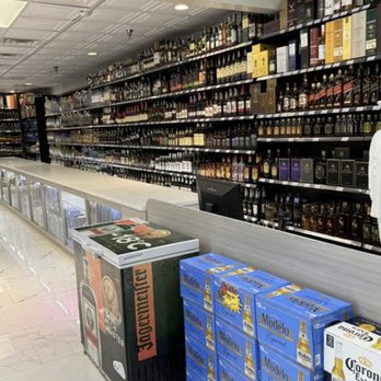 TOBACCO N BEVERAGE - Updated June 2026 - 18 Photos - 7958 Vaughn Rd,  Montgomery, Alabama - Beer, Wine & Spirits - Phone Number