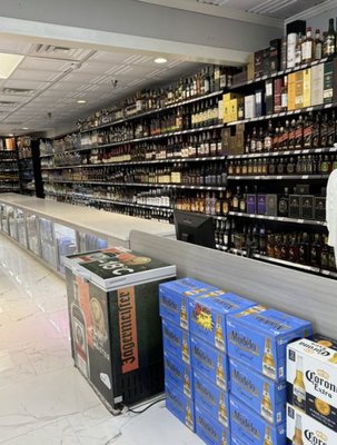 Tobacco N Beverage, 7958 Vaughn Rd, Montgomery, AL 36116, US