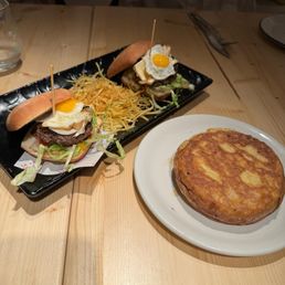Tortilla de Beranzos and Angus beef sliders! Tortilla de Beranzos and Angus beef sliders!