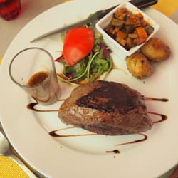 Le Petit Café