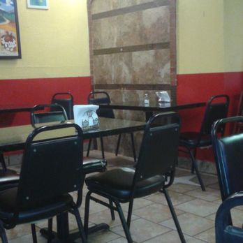 El Pollo Pio Pio - Total dive, but clean. Very friendly owner/family/staff. - Mexican Near Me - Tujunga, California