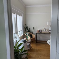Pearlmoon Acupuncture - Consultation office