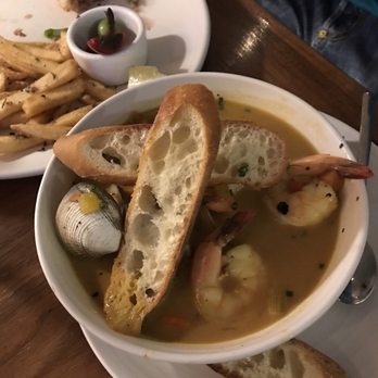 Mad & Vin - Seafood hot pot - New American Near Me - Solvang, California