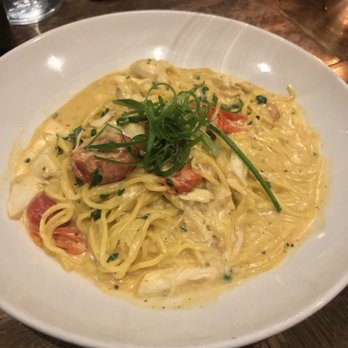 Siena Tavern - Spaghetti with jumbo lump crap - Italian Near Me - Chicago, Illinois Siena Tavern - Spaghetti with jumbo lump crap - Italian Near Me - Chicago, Illinois