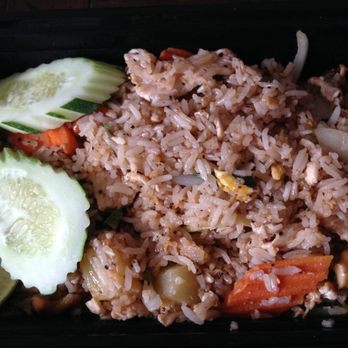 Noodle Wave - Pineapple Fried Rice Takeout - Very Tasty - Thai Near Me - McKinney, Texas