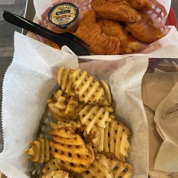 Dune Dog Cafe - Buffalo chicken tenders - Seafood Near Me - Stuart, Florida